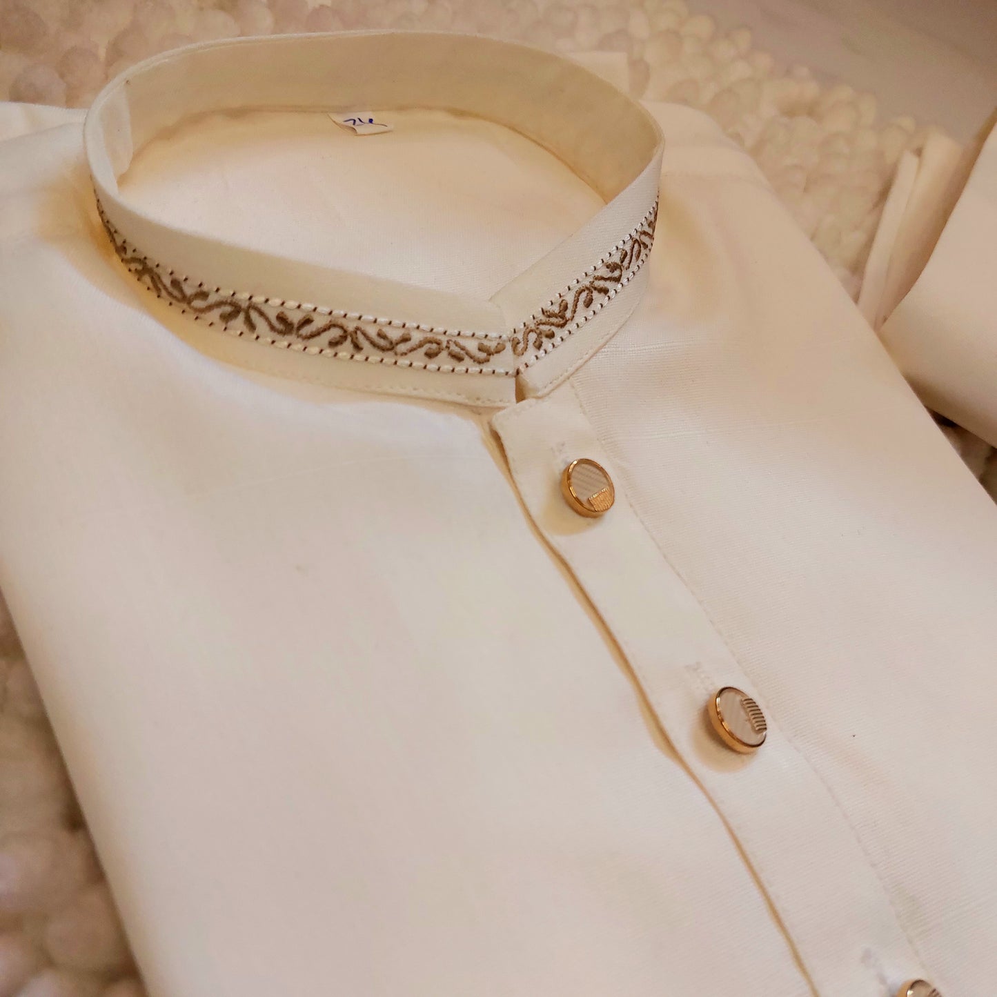 Offwhite Embroidered Kurta Trouser 003