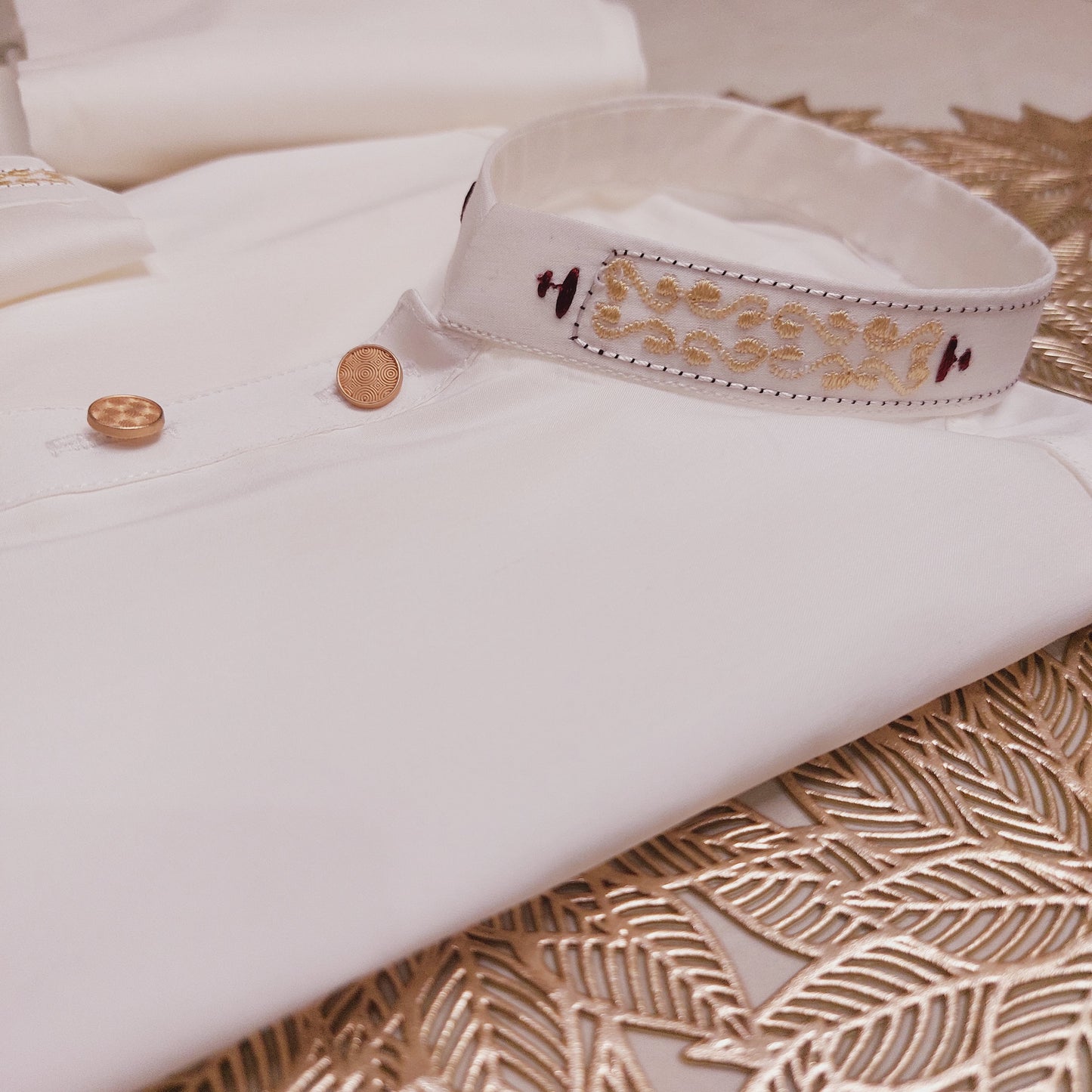 White Embroidered Kurta And Trouser 0032